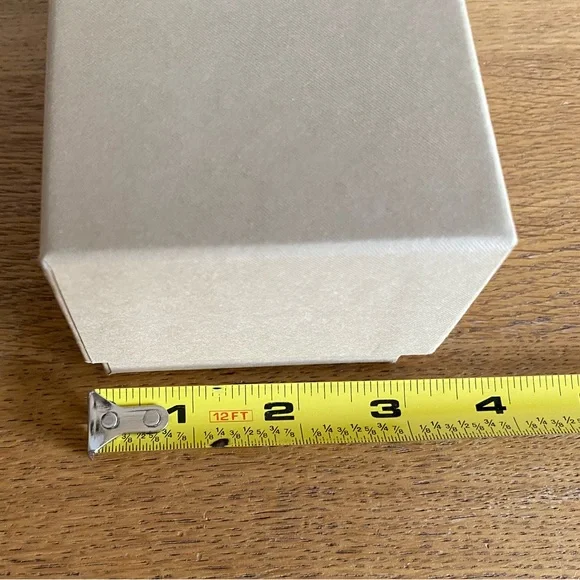 Burberry Box - Picture 6 of 7